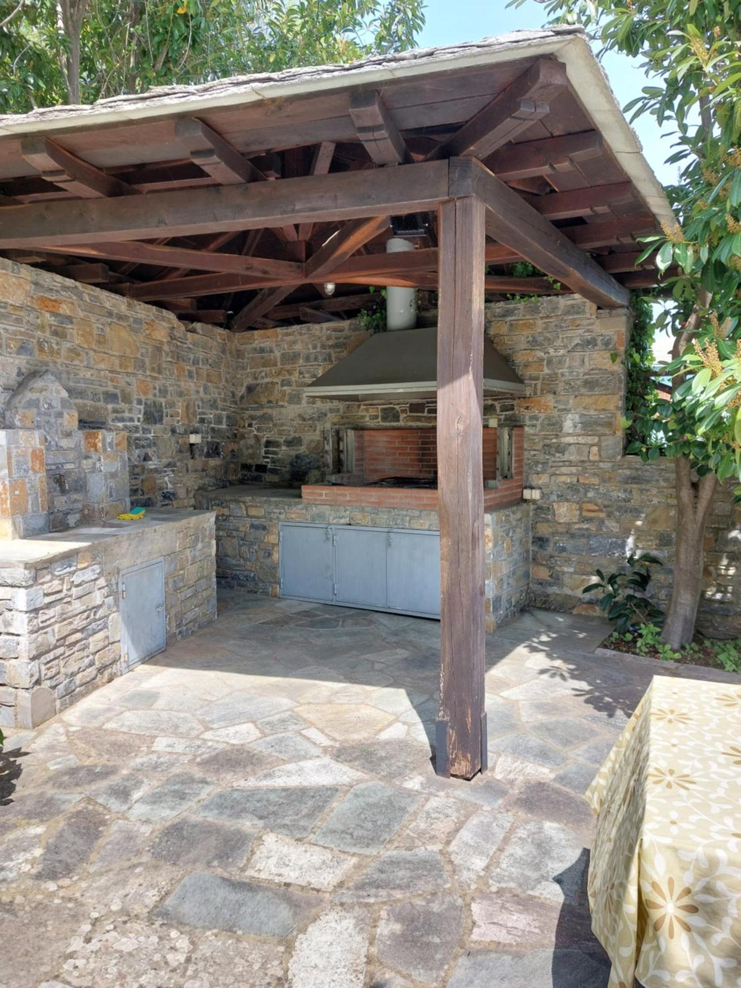Θαλλώ Luxurious Villa Tsagarada Room photo